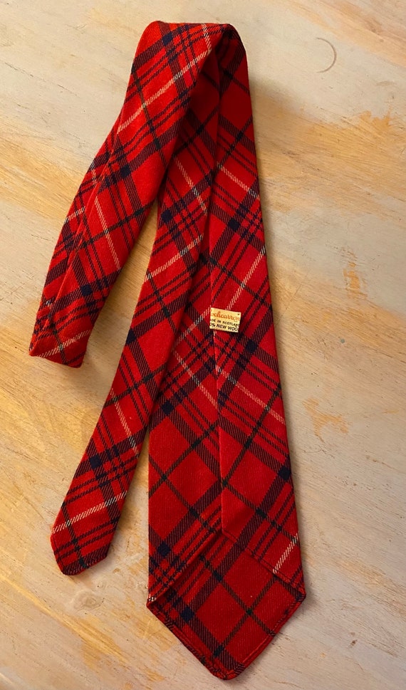 Scottish Tartan Necktie 100% New Wool Lochcarren … - image 5