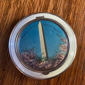 Specchio da trucco compatto vintage Washington D.C. Monument, circa anni &#39;30, prezzo scontato