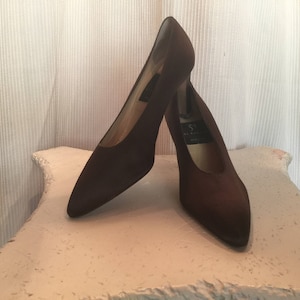 Di Sandro Satin Pumps Designer Pointed Toe Brown  37.5 EU Size 8B US