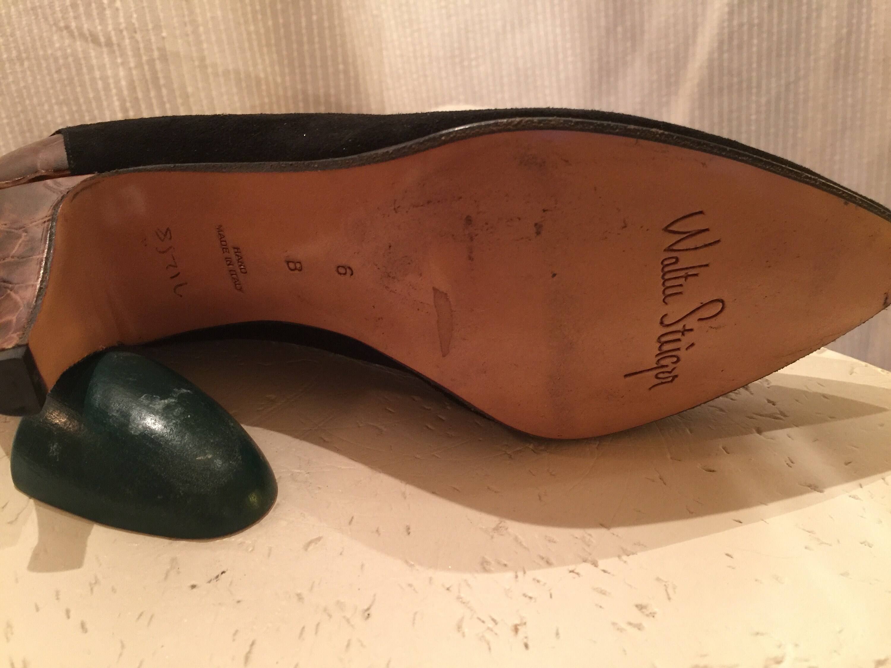 Walter Steiger Black Suede Pumps: 1960s Vintage Designer 