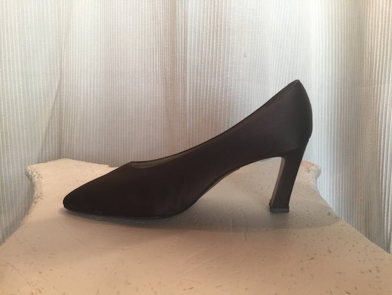 Pumps sale designer sale