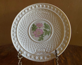 Belleek Rosa Hibernica Plate: 1986 Christmas Series, Ltd Ed, Ireland