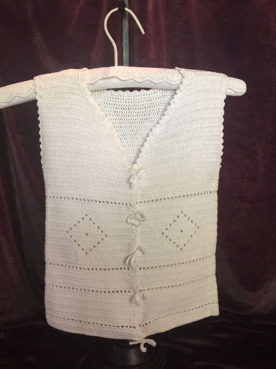 SALE Reduced Price 1940s Hand Crocheted Sleeveless