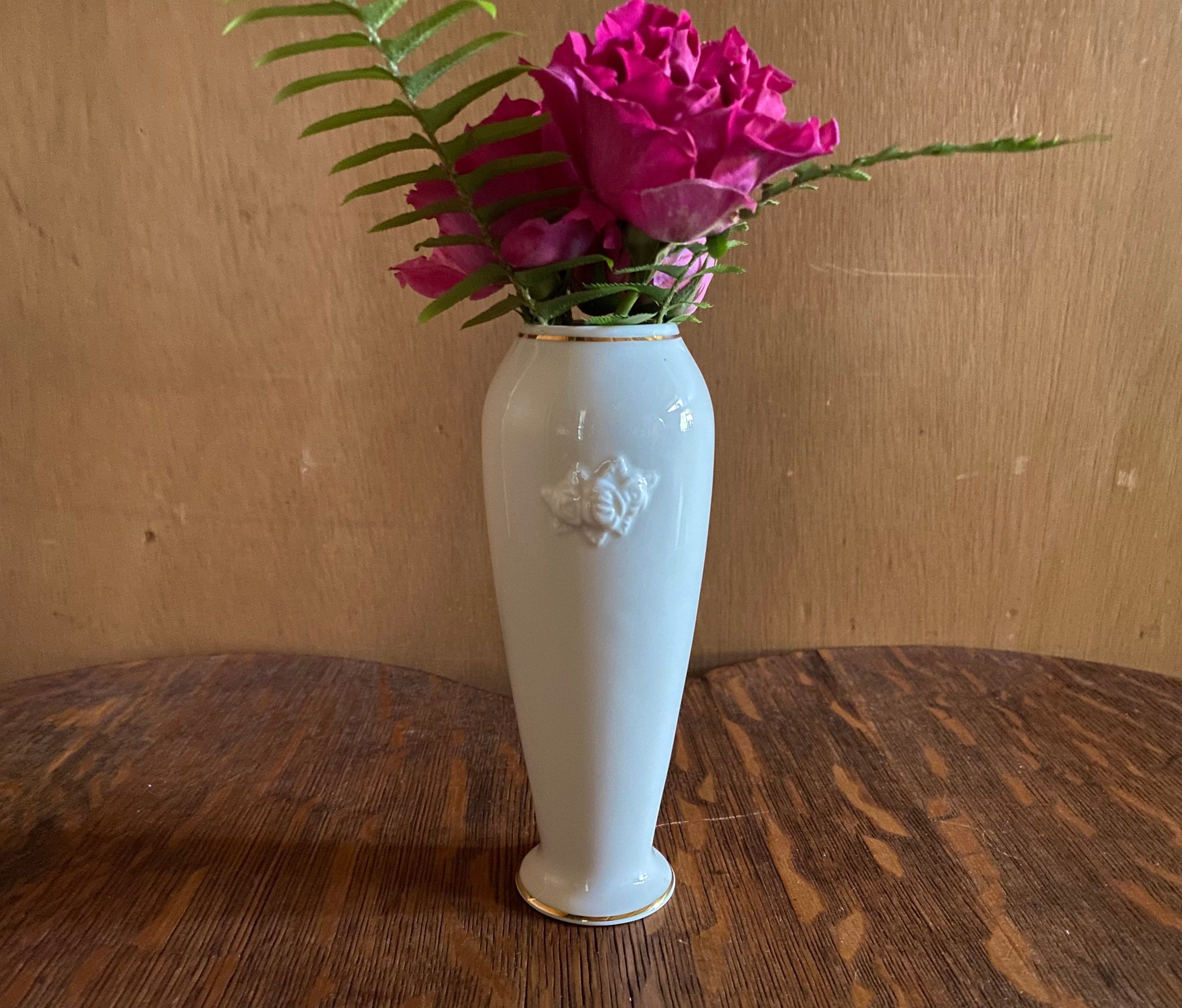 LENOX Flower Vase Embossed Floral Ivory With 24K Gold Trim Circa
