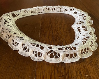 Battenberg Lace Heart Shaped  Window - Door - Wall Hanging Ribbon Lace Valentine’s Day,Wedding Gift