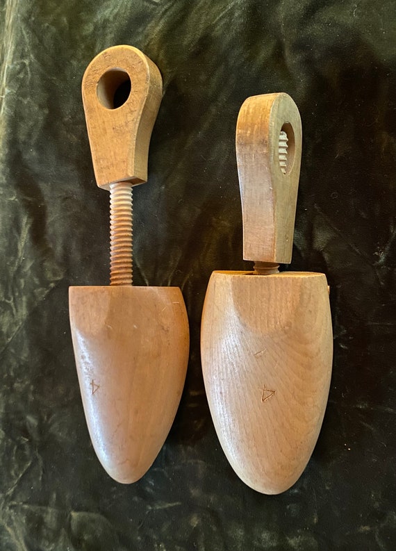 Antique Wood Shoe Trees - Shoe Horn - Shoe Stays … - image 3