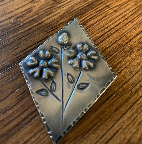 Sterling Silver Brooch Pin Artisan Handmade Sprin… - image 3