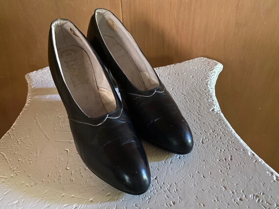 Vintage Leather Shoe Pump Size 8 AAA Excellent Condition | Etsy