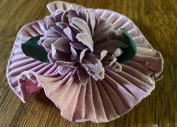 Vintage Lavender & Mauve Handmade  Flower Brooch … - image 1