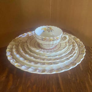 Copeland SPODE England “Buttercup” Complete 6 Piece Place Setting China Earthenware Older Backstamp c1920s (3 Sets available)