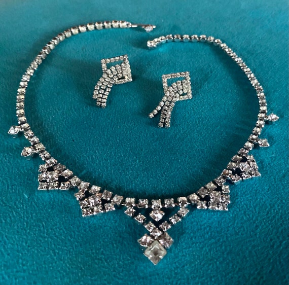 Parure De Bijoux Vintage Femme - Collier & Boucles D'oreilles Strass Et Perles Synthétiques - 2