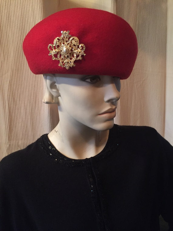Wool Felt Sculpted Red Beret Hat with Medallion -
