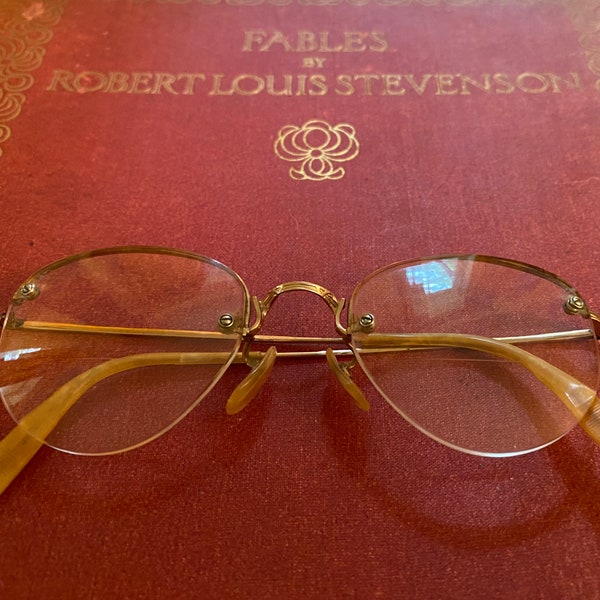 Antique Women’s SHURON Spectacles Gold Frameless Shape with Attractive Hard Sided Case 12 KGF Prescription Lenses circa 1940s REDUCED