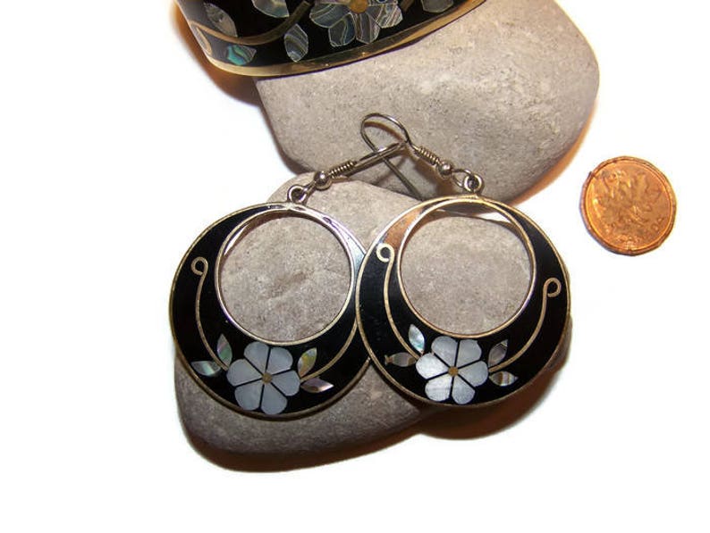 Vintage Alpaca Silver Flower Abalone and Black Onyx Mother of Pearl Inlay Cuff Bracelet and Earring Set mexican jewelry set jewelry set