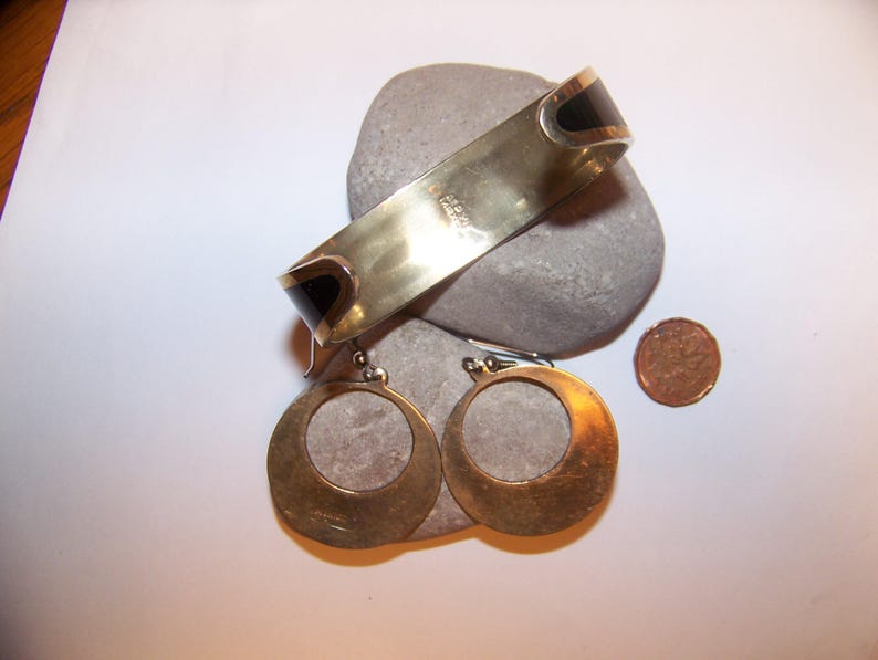 Vintage Alpaca Silver Flower Abalone and Black Onyx Mother of Pearl Inlay Cuff Bracelet and Earring Set mexican jewelry set jewelry set