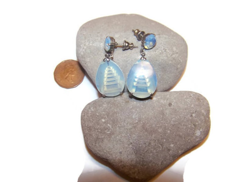 Vintage Style Silver Tone Dark Blue Teardrop Crystal Flower Drop Earrings E931