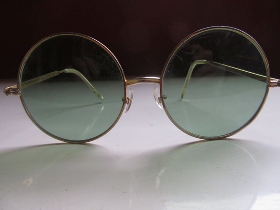 wire frame sunglasses