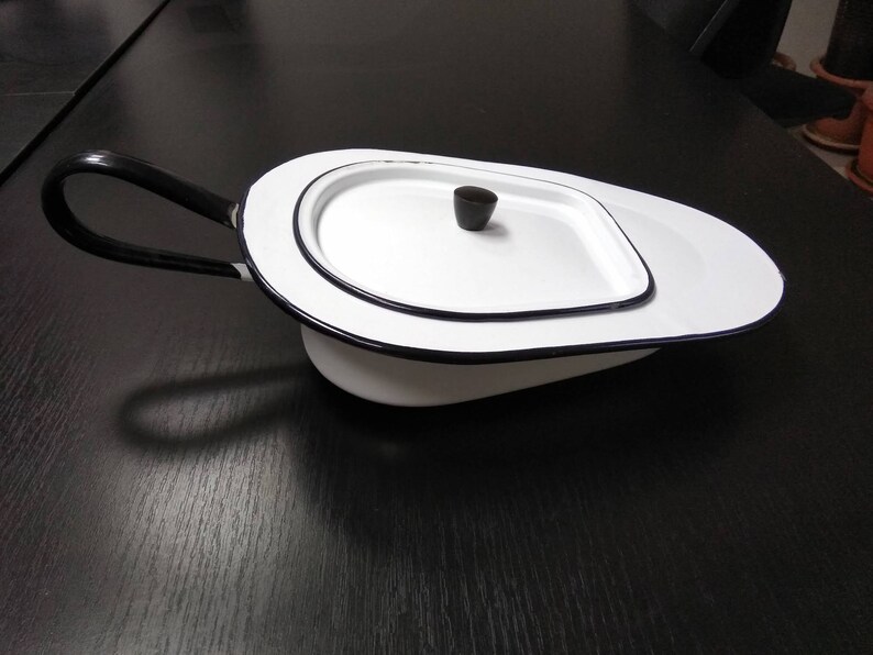 Vintage Enamel Bedpan Hospital Bedpan White Porcelain Etsy