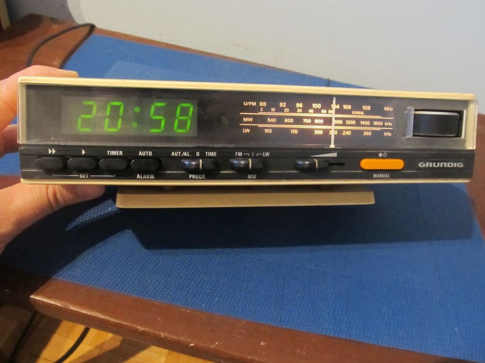 Grundig Sono Clock 70 Beige Desk Alarm Radio Clock 70's Etsy