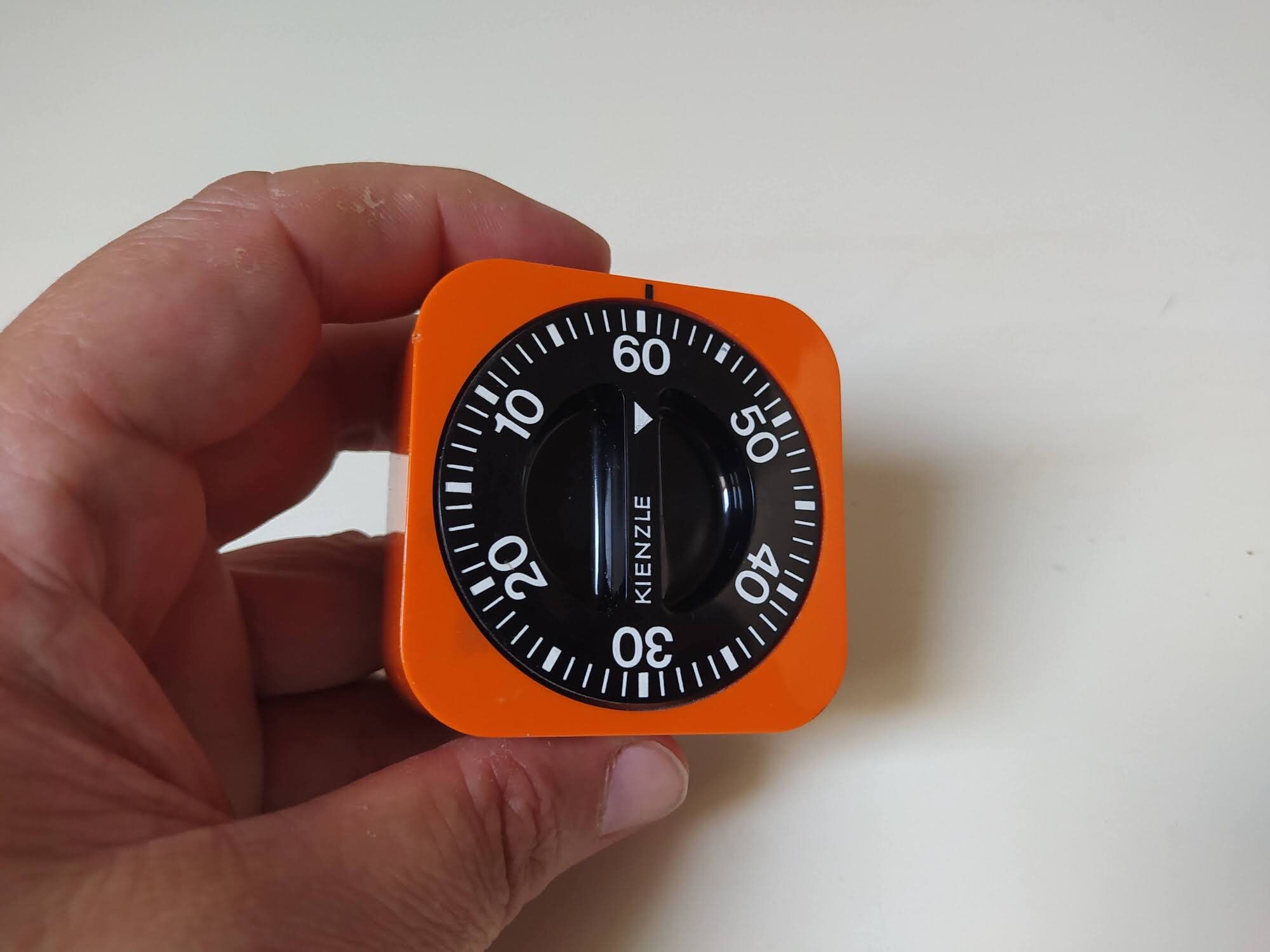 kitchen timer with down counter design