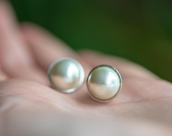Vintage costume pearl silver colour earrings, classic jewellery, studs jewelry girlfriend wife daughter anniversary birthday gift, dress up