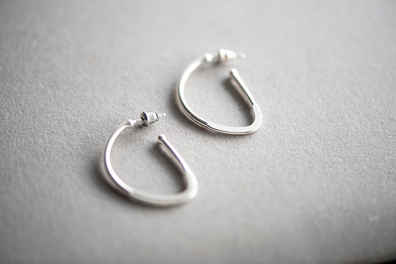 Silver hoop earrings, sterling vintage jewellery,… - image 2