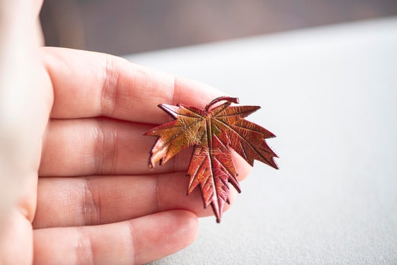 Vintage maple tree leaf leather brooch, red autum… - image 2