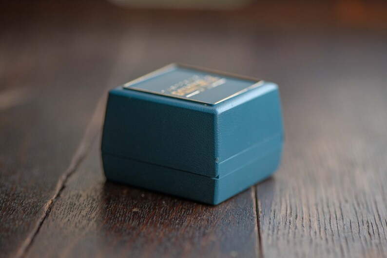 Blue vintage ring box, plastic jewellery box, English jewelry gift box, vintage engagement proposal box, navy case image 4