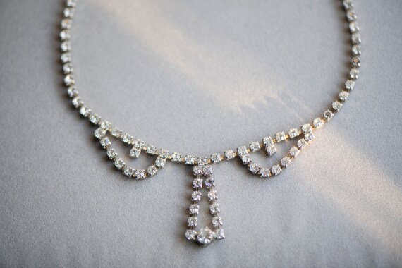 accessory wife girlfriend gift idea silver tone jewelry Vintage costume rhinestone crystal necklace diamond imitation estate jewellery