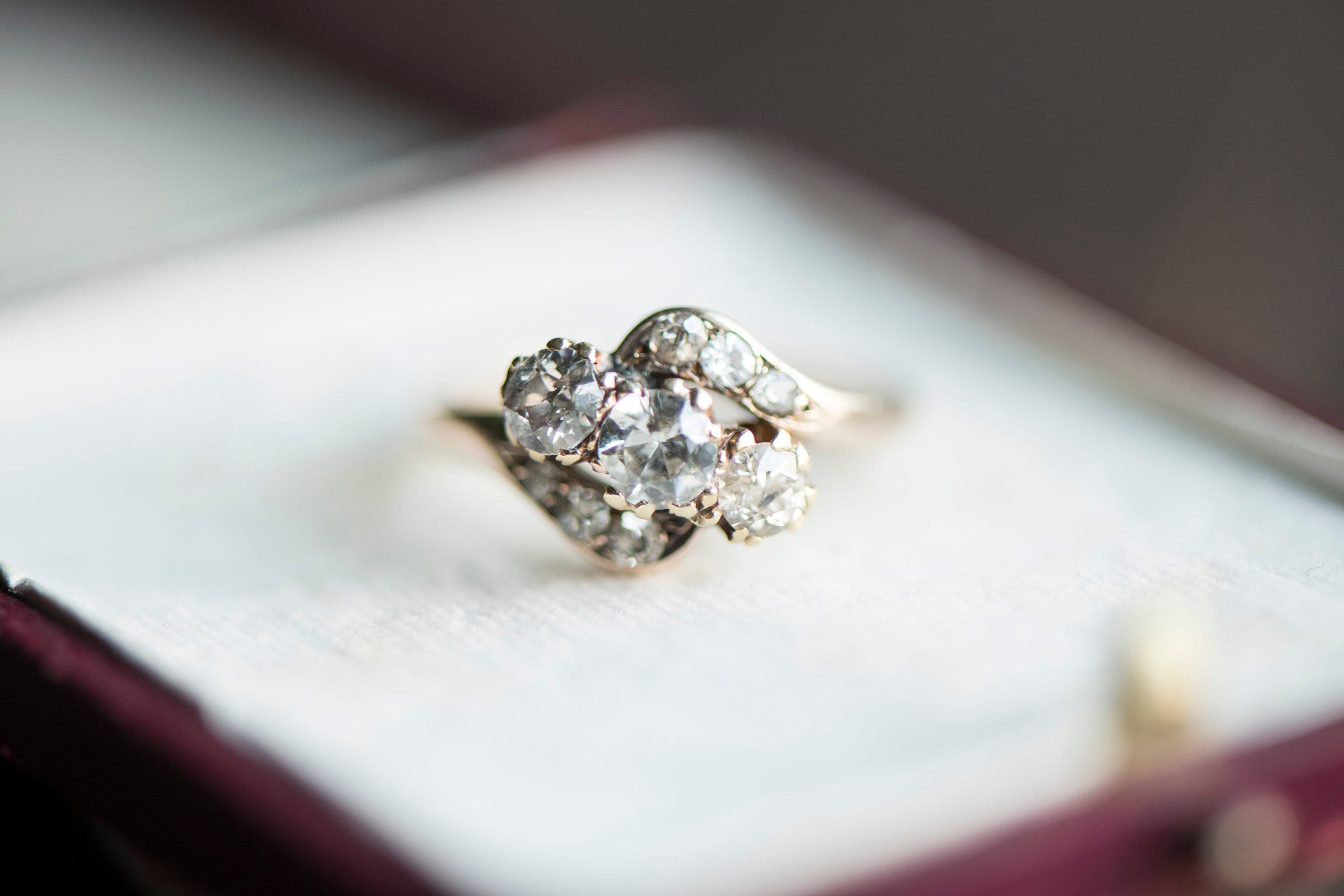 0.76カラットのアンティークオールドカットダイヤモンドエンゲージ