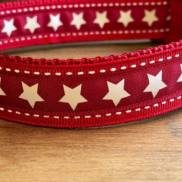 RED STARS dog collar, saddle stitched