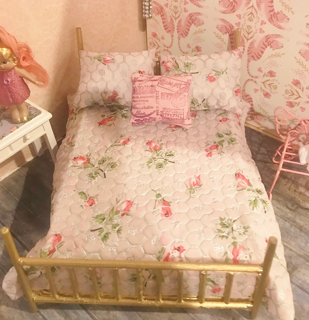 Cottage Style Bedding Set 112 Miniature Scale Etsy