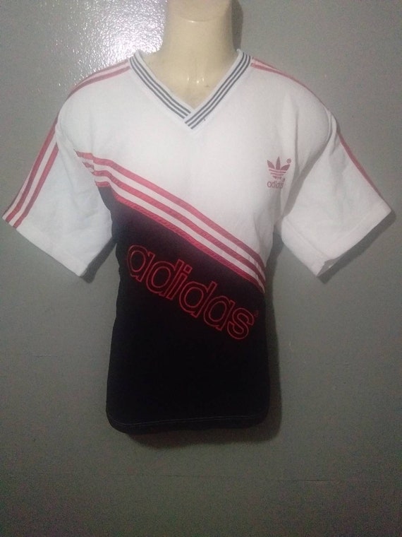 adidas t shirt v neck