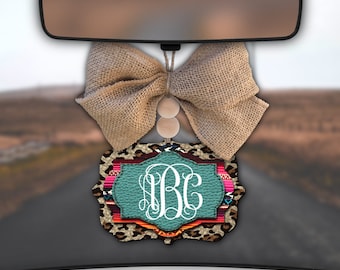 Leopard Print Monogramm Auto Anhänger, Serape Navajo, Rückspiegel Dekor