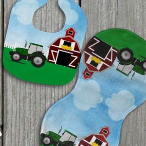 Farm Animals bib and burp cloth set, Farm animal baby shower gift,girl bib,boy burp cloth,baby set,boy gift set,tractor baby set,baby shower