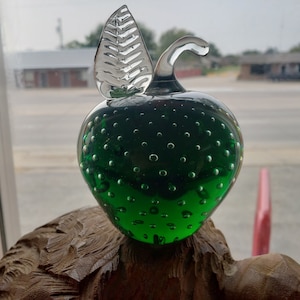 1990 Vintage Art Glass Paperweight Apple shape with Leaf and Stem Green Apple with small air bubbles, Teachers Gift