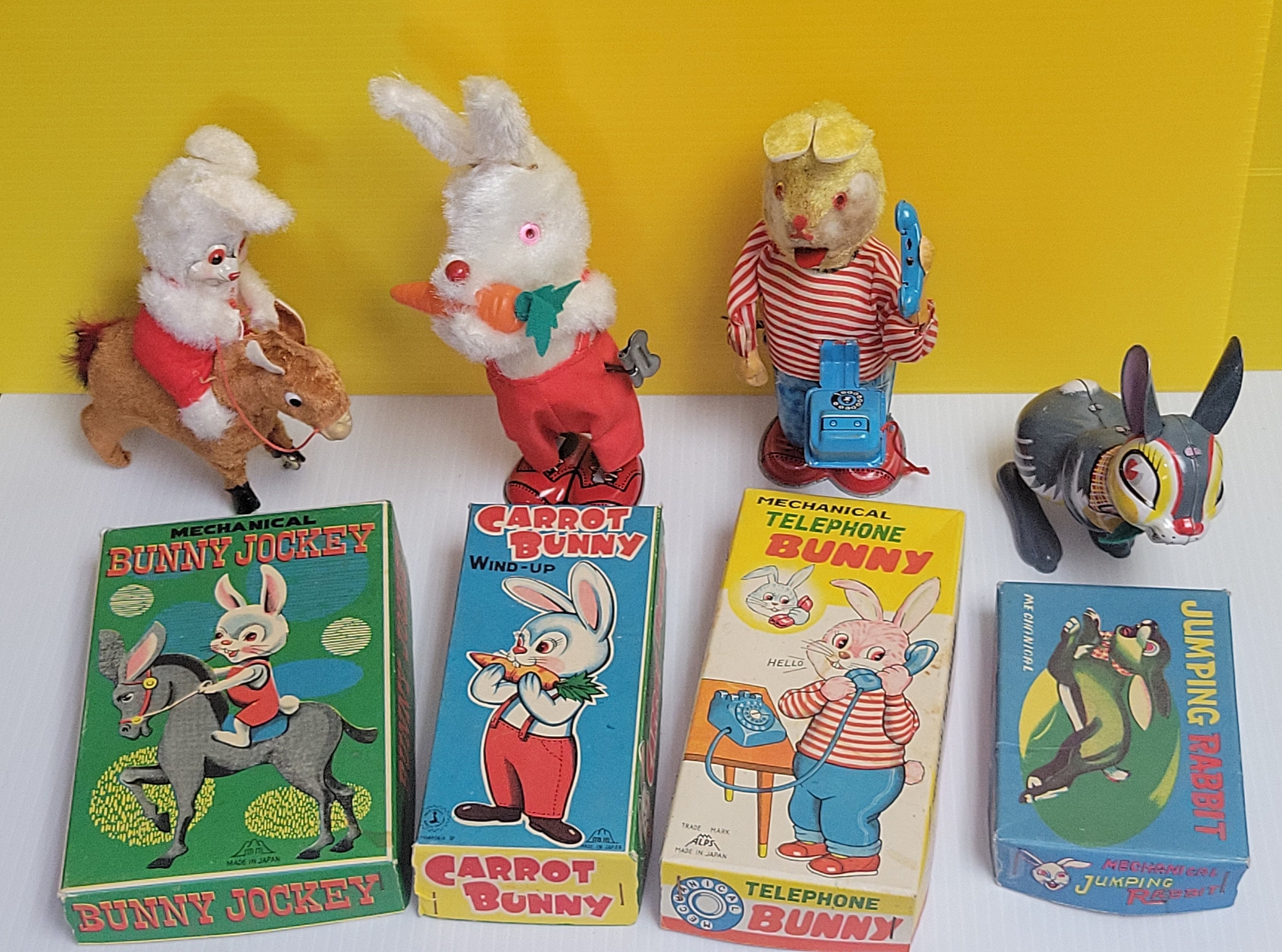 Vintage wind up bunny - Etsy 日本 Vintage wind up bunny - Etsy 日本