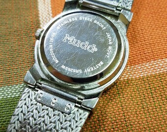 Montre Vintage Pour Femme Mudd - Boîtier Argenté, Cadran Argent, Bracelet Blanc - Fonctionne (Pile Neuve)