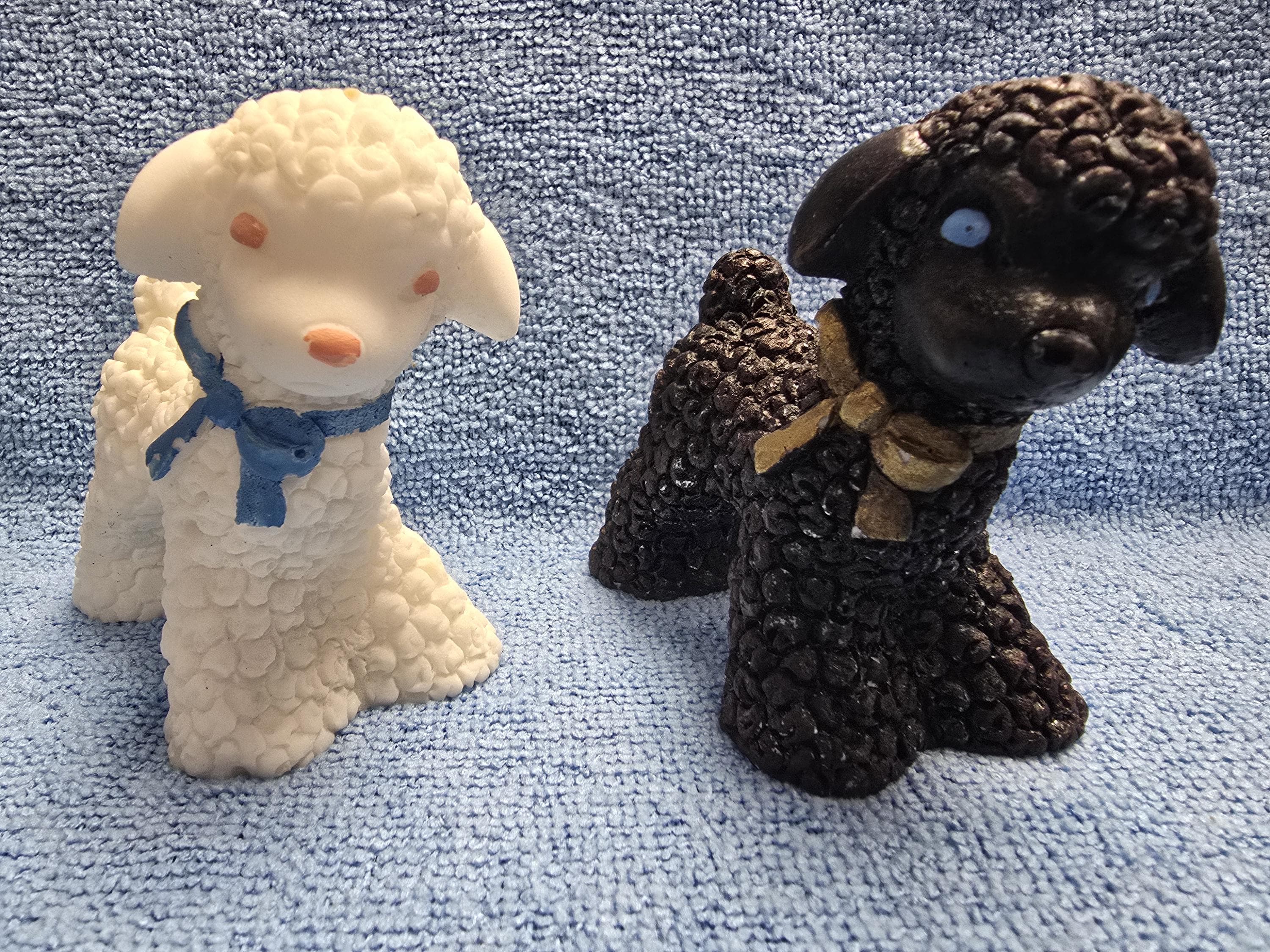【プップ さま】* antique sheep ✵ * 鈴をつけた小さな 羊さん プップ さま】* antique sheep ✵ * 鈴をつけた小さな 羊さん