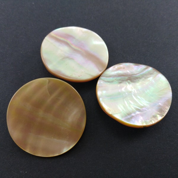 Set 3 beige mother of pearl buttons with self shanks, iridescent round buttons with 1 rear hole for tailoring, Italian vintage sewing, OOAK