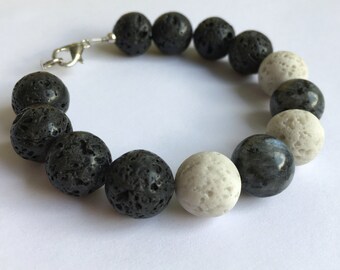 Volcano and the Moon. Beaded bracelet.