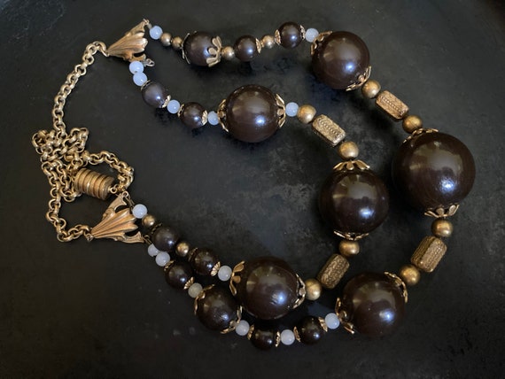 1940s necklace with painted wooden beads glass an… - image 8