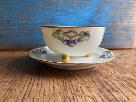 Antike Noritake Sahne oder Mayonnaise Servierschale mit Unterteller. Deko-Design und goldfarbene Füße!