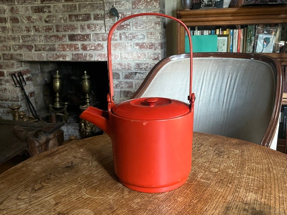 ヴィンテージの大きな赤い漆塗りの銚子酒水差し - Etsy 日本