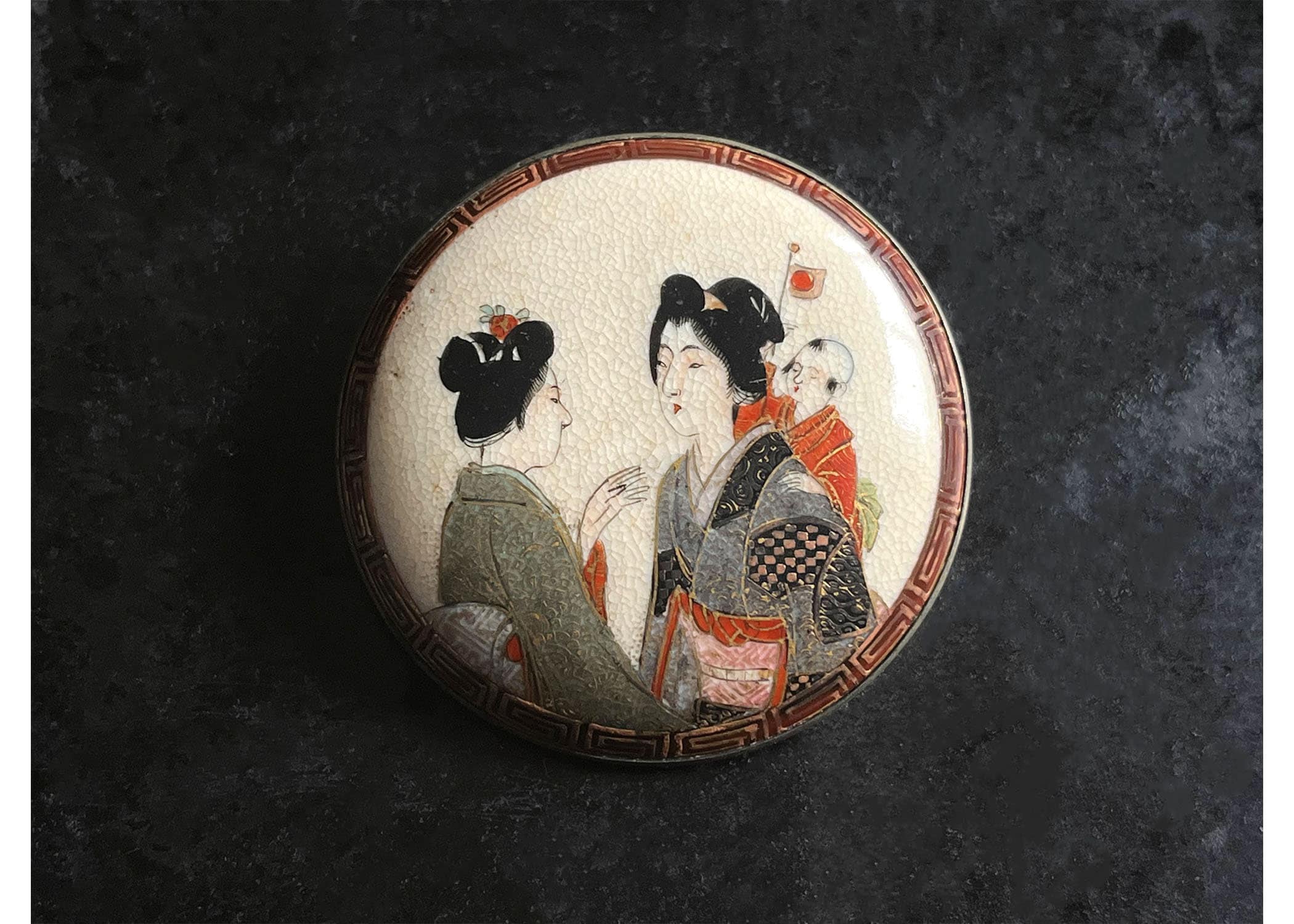 薩摩焼antique 桜柄43mm ブローチ 薩摩焼antique 桜柄43mm ブローチ
