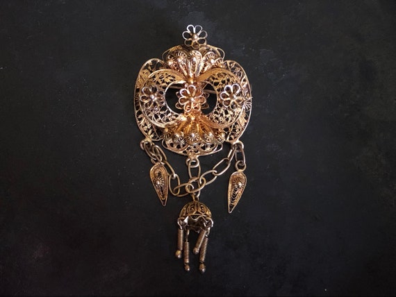 Gilt sterling filigree cannetille dangling brooch… - image 1