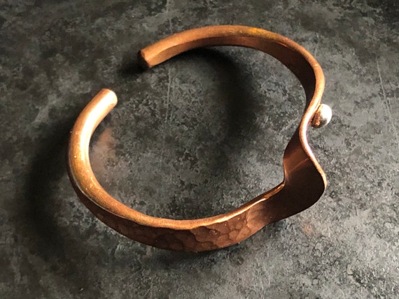 Hammered copper cuff bracelet with sterling detai… - image 9