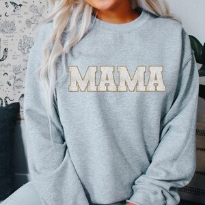 ESIKAH Weird Moms Build Character Sweatshirt - Retro Graphic Crewneck Pullover For Women