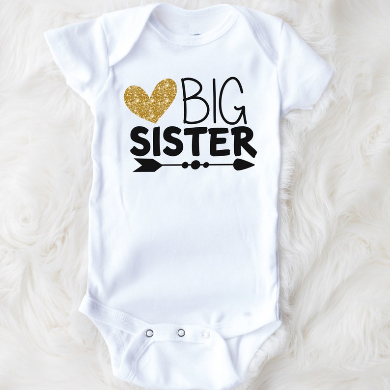 Big Sister Shirt , with gold glitter heart, pregnancy announcement shirt, baby shower gift image 4