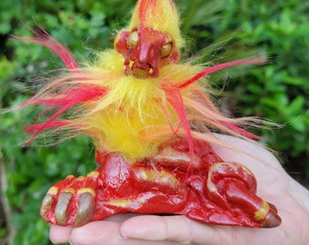 Baby Drache Handpuppe Holzbaby Handpuppe, Knopf aus der Vergangenheit, für Cosplay und Fantasy Spaß, Begleiter, Vertrauter, überall hin mitnehmen